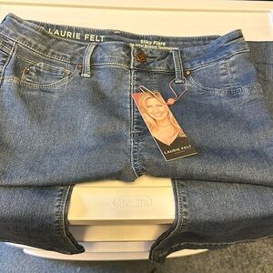 Laurie Felt Los Angeles size medium jeans